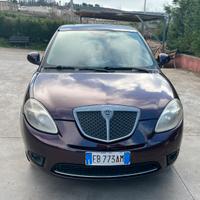 Lancia ypsilon 1300 multijet