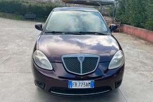 Lancia ypsilon 1300 multijet