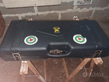 Arco nudo  ed attrezzatura