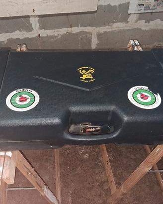 Arco nudo  ed attrezzatura