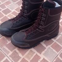 Anfibi militari invernali