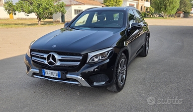 Mercedes Benz GLC220