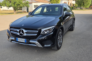 Mercedes Benz GLC220