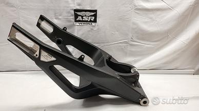 forcellone braccio oscillante BMW s1000R s1000rr 2
