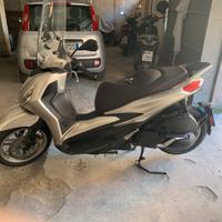 Piaggio beverly 400
