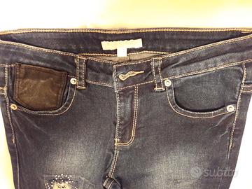 Jeans marca con borchiette by Silvian Heach