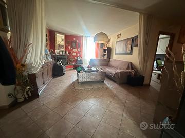 Esclusiva casa indipendente con terrazze e giardin