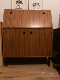 Mobile con ribalta modernariato