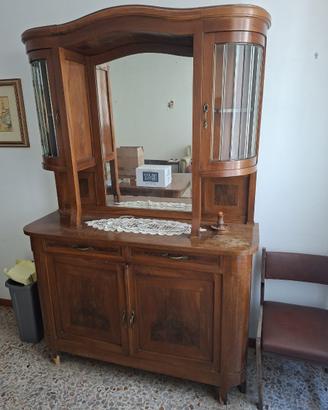 Credenza stile Liberty