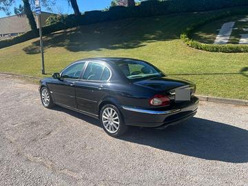 JAGUAR X-TYPE 2.0
