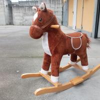 Cavallo a dondolo