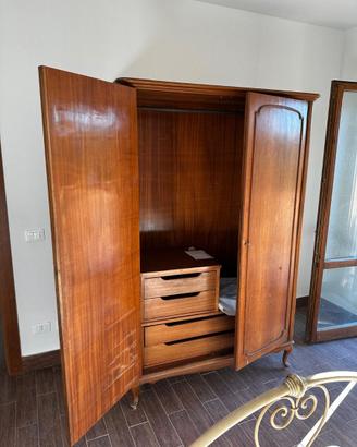 Armadio a 2 Ante in Legno Stile Classico