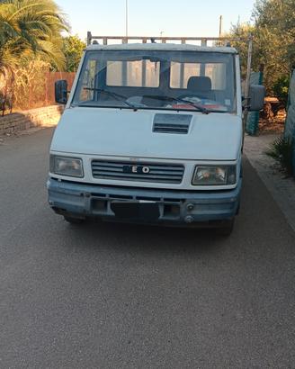 autocarro iveco daily 