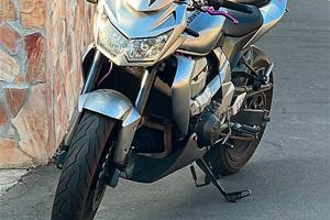 Kawasaki Z750
