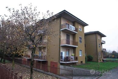 Immobile in asta di 125 m² con 4 locali e box auto