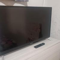 TV United 40 pollici con telecomando 