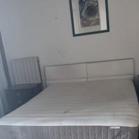 Disponible una stanza o posto letto