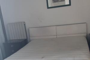 Disponible una stanza o posto letto