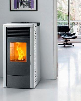 Stufa a Pellet marca Ravelli R70