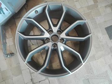 1 Cerchio in lega originale Audi RSQ3 da 20"