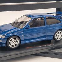 FORD Escort RS Cosworth - Ixo-Models - Scala 1/18