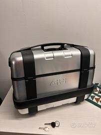 Givi Trekker 33