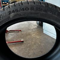 Continental Wintercontact 8S 245/40 R19 invernali
