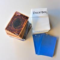 Lotto 200 Carte Yu-Gi-Oh! + 17 custodie + deck-box