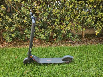 MONOPATTINO Segway Ninebot E25E