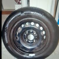 4 cerchi 175 65 14 con pneumatici