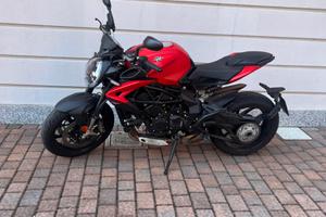 Brutale 800