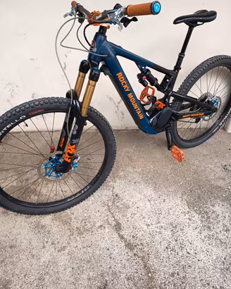  E- MTB full sospension ( MTB assistita)