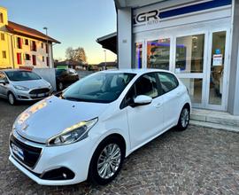 Peugeot 208 - 1.2Bz 82Cv 5P - Neopatentati