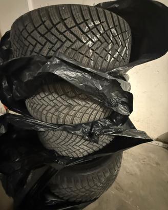 Pneumatici invernali hankook 205/45/17
