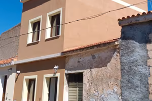 Casa indipendente Uri - nuova costruzione