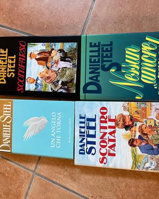 set 4 libri steel