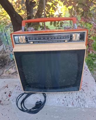 Televisore Emerson mod. Oscar portatile