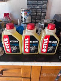 Motul hybrid tech