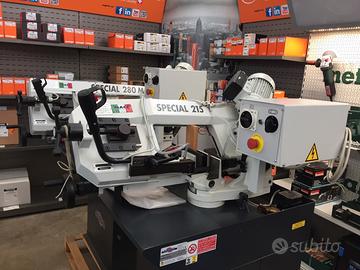 Segatrice a nastro con basamento e raffreddamento