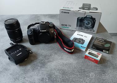 CANON  7D