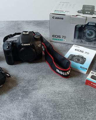 CANON  7D