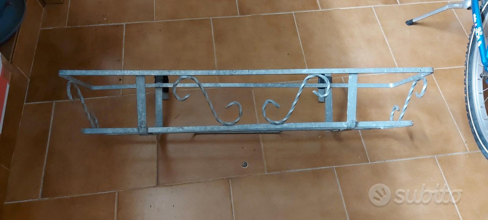 Supporto per fioriera da parete zincato 24 cm SV03195 Sauvic