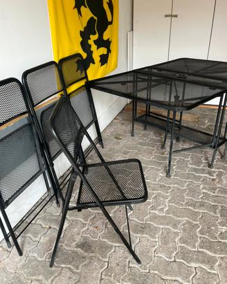 Tavolo esterne in ferro con 4 sedie