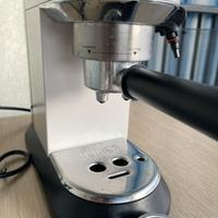 Delonghi Dedica macchina caffe’ + cialde