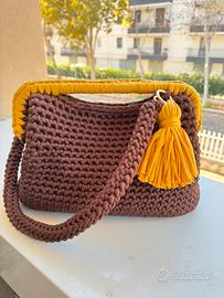 Borsa bauletto clutch