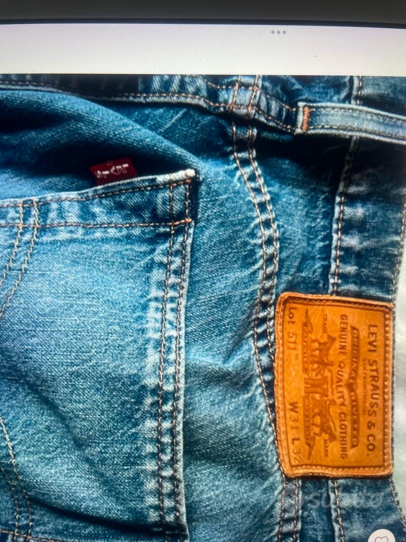 Jeans strappati Levis Abbigliamento e Accessori In vendita a Brescia