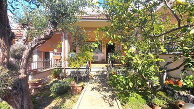 VILLA SINGOLA A ARDEA