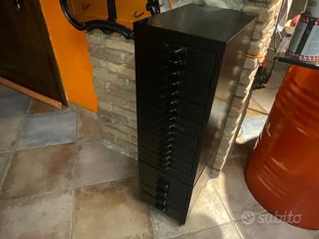 Cassettiera  20 cassetti n’era in metallo