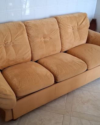 Divano color cammello