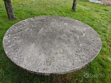 Tavolo rotondo per giardino 